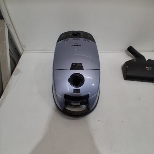 MIELE CORDED CANISTER VACUUM CLEANER - 120V - GREY (MODEL: S 762) image 3