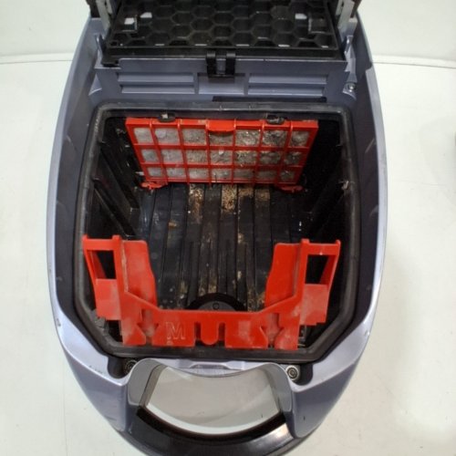 MIELE CORDED CANISTER VACUUM CLEANER - 120V - GREY (MODEL: S 762) image 6