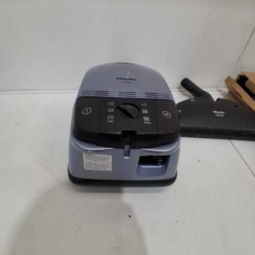 MIELE CORDED CANISTER VACUUM CLEANER - 120V - GREY (MODEL: S 762) image 9