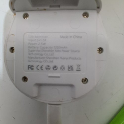 GAIATOP RECHARGEABLE LINT REMOVER - WHITE image 3