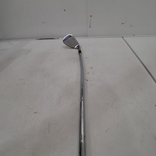 WILSON HARMONIZED GOLF WEDGE FLEX WITH SUPER STROKE TRAXION GRIP - LEFT-HANDED - 60 DEGREES LOFT - 36"L - SILVER/BLACK image 3
