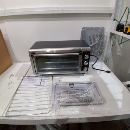BLACK+DECKER CONVECTION TOASTER OVEN - 1500W 120 V - STAINLESS STEEL AND BLACK (MODEL: TO3250XSB) image 3