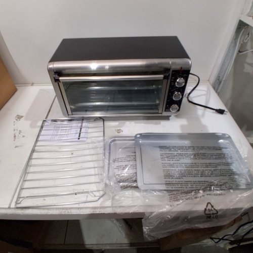 BLACK+DECKER CONVECTION TOASTER OVEN - 1500W 120 V - STAINLESS STEEL AND BLACK (MODEL: TO3250XSB) image 4