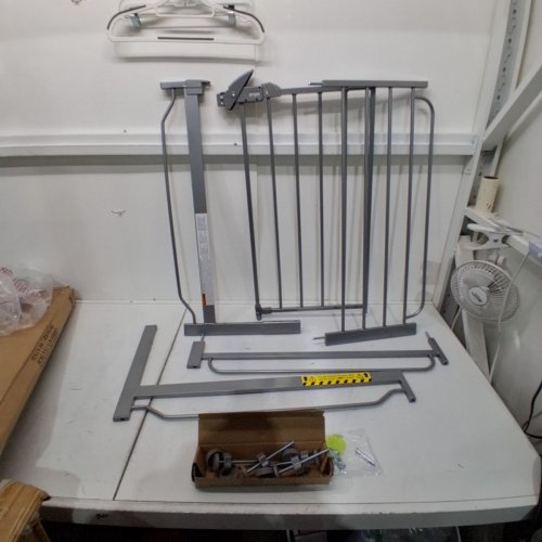 REGALO EASY STEP 49" EXTRA WIDE BABY GATE - 30"X49" - PLATINUM (MODEL: 1164 EP DS) image 2