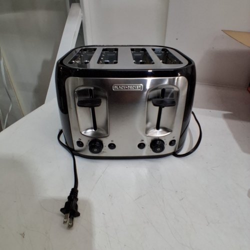 BLACK + DECKER WIDE SLOT TOASTER - 4-SLICE - SILVER/BLACK (MODEL: TR1478BD) image 4