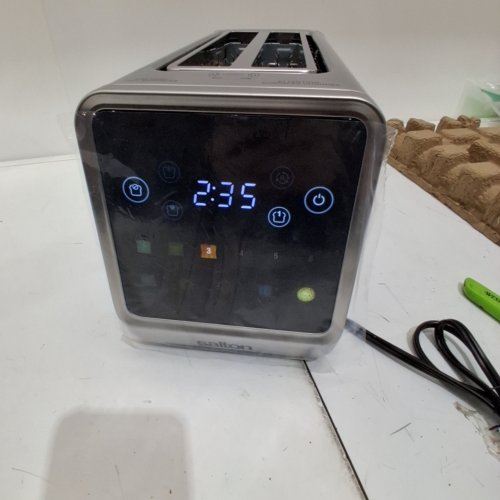 SALTON 4-SLICE LONG SLOT TOUCHSCREEN TOASTER - 1400W - SILVER (MODEL:ET2163) image 2
