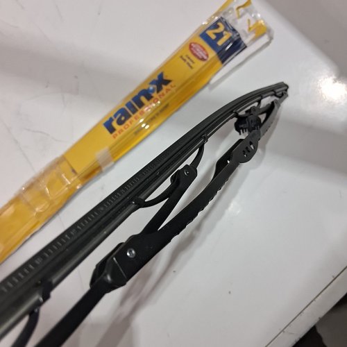 RAIN-X WEATHERBEATER PROFESSIONAL WIPER BLADE - 21" - BLACK image 3