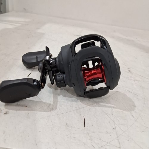 ZEBCO QUANTUM INVADE 100 LH BAITCAST REEL - 6.1:1 RATIO image 3