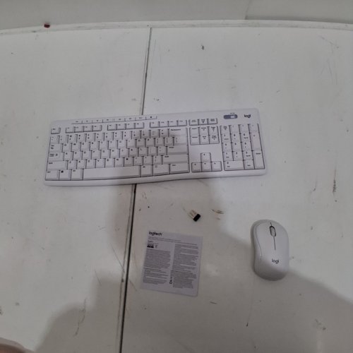 2PC LOGITECH WIRELESS KEYBOARD AND MOUSE COMBO - 2.4 GHZ WIRELESS - WHITE (MODEL: MK270) image 3
