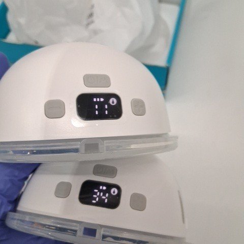 PARUU HANDS-FREE BREAST PUMP WEARABLE, STRONG SUCTION, LOW NOISE, ELECTRIC BREAST PUMP PORTABLE, SMART DISPLAY - WHITE (MODEL:P16) image 2