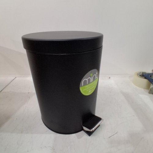 MINT STEP TRASH CAN- 5L- BLACK image 3