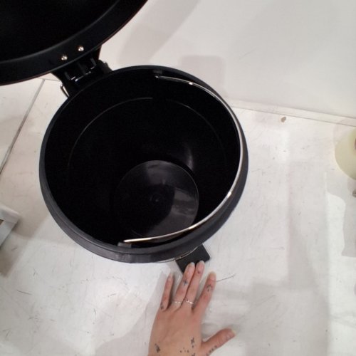 MINT STEP TRASH CAN- 5L- BLACK image 4