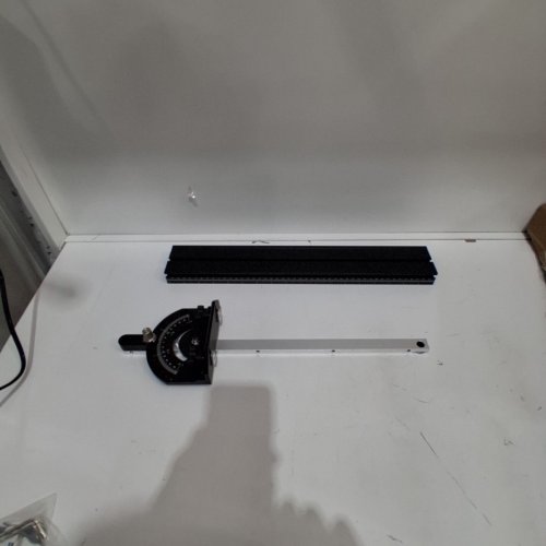 VEVOR ALUMINUM ALLOY TABLE SAW 15 ANGLE STOP PRECISION MITER GAUGE - STANDARD SLOT 3/4'' X 3/8'' - 18" GRATING - BLACK - (MODEL: TN-1122B) image 2