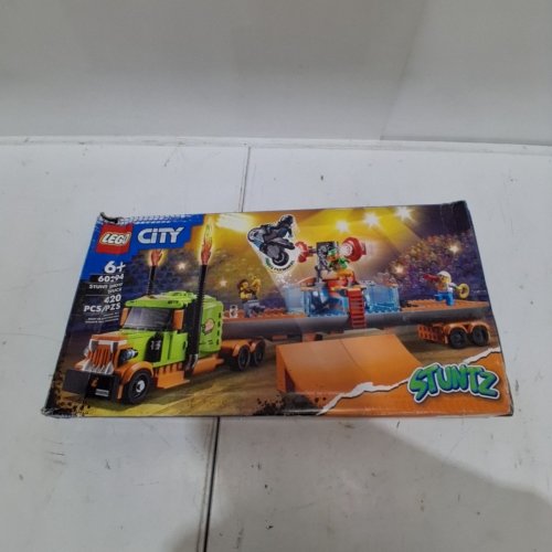 420PC LEGO CITY STUNT SHOW TRUCK BUILDING KIT (MODEL: 60294) image 4