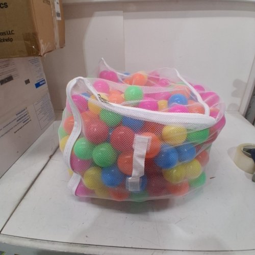 400PK AMAZON BASICS BPA FREE PLASTIC BALL PIT BALLS - 2.3" BALLS - 6 BRIGHT COLORS (MODEL: 76188) image 2