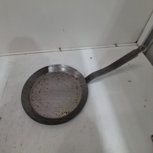 ZWILLING FORGED CARBON IRON FRYING PAN - 11"- STAINLESS STEEL image 2