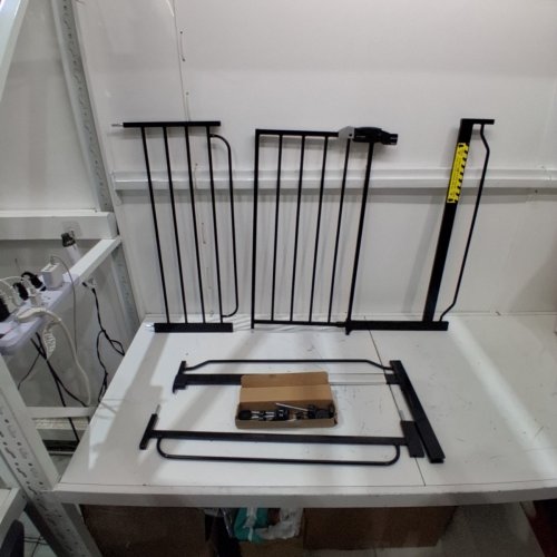 REGALO EASY STEP EXTRA WIDE SAFETY GATE - 29-49" X 30" - BLACK (MODEL: 1164 EB DS) image 2