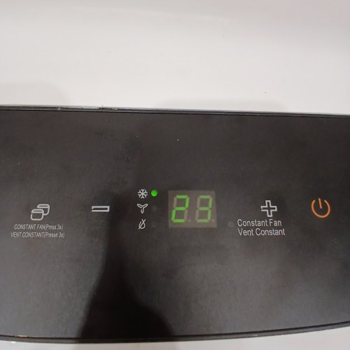 MIDEA PORTABLE AIR CONDITIONER WITH REMOTE -7000BTU SACC - WHITE/BLACK (MODEL: MP07DRWBA3RCM) image 2