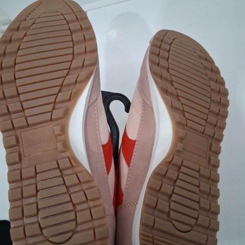 WOMEN'S NO BOUNDARIES CASUAL SNEAKERS - SIZE 8 - PINK image 3