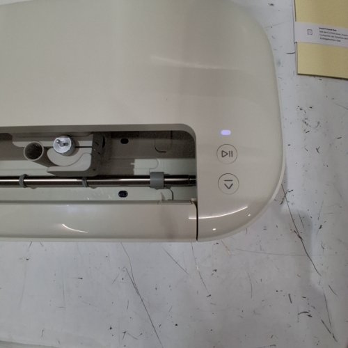 CRICUT EXPLORE 5 CUTTING MACHINE - TAUPE (MODEL: CXPL204C / 8003147) image 2