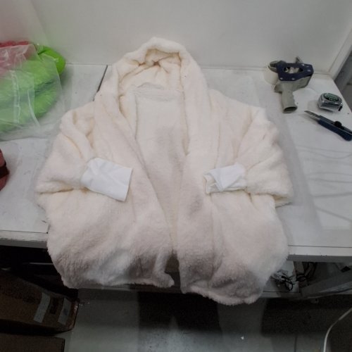 UNISEX FUZZY HOODED CARDIGAN WITH POCKETS - SM\MED - WHITE image 2