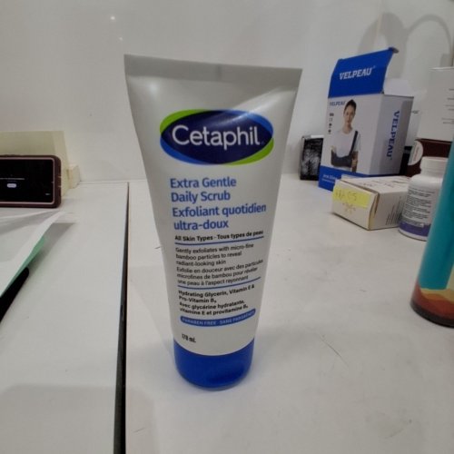 CETAPHIL EXTRA GENTLE DAILY FACIAL SCRUB - 178 ML image 3