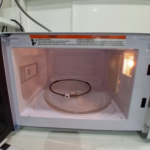 COMFEE COUNTERTOP MICROWAVE OVEN - 0.7 CU.FT/700W - WHITE (MODEL: CM-M201K(WH)) image 3