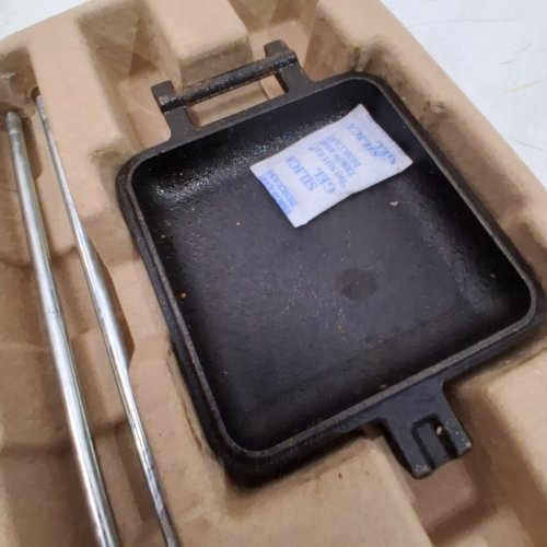 COGHLAN'S CAST IRON CAMP COOKER FOR PIES AND GRILLED SANDWICHES - 27.2" X 4.3" - NATURAL (MODEL: 2643-A) image 3