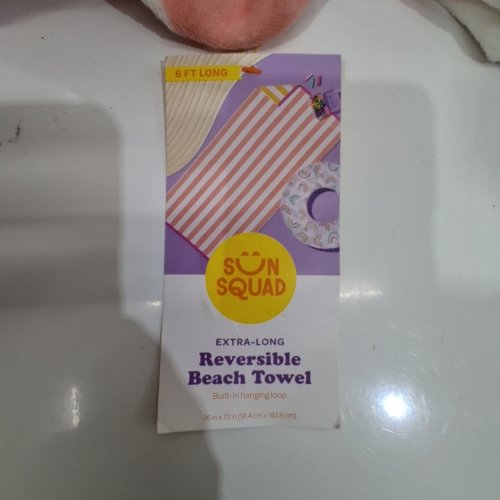 SUN SQUAD REVERSIBLE EXTRA-LONG BEACH TOWEL - 36" X 72" - CORAL/WHITE STRIPES (MODEL: 064041624R00) image 3