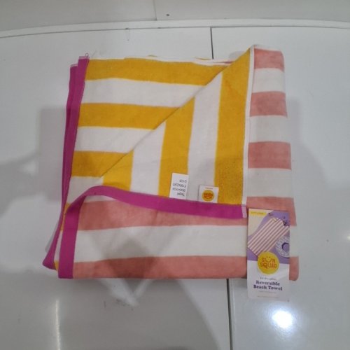 SUN SQUAD REVERSIBLE EXTRA-LONG BEACH TOWEL - 36" X 72" - CORAL/WHITE STRIPES (MODEL: 064041624R00) image 5