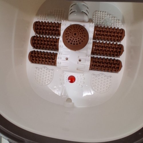 RENPHO FOOT SPA BATH MASSAGER, MOTORIZED MASSAGE, FAST HEATING, POWERFUL BUBBLE JETS & AUTOMATIC SHIATSU MASSAGING ROLLERS - BROWN (MODEL: JD-618) image 4