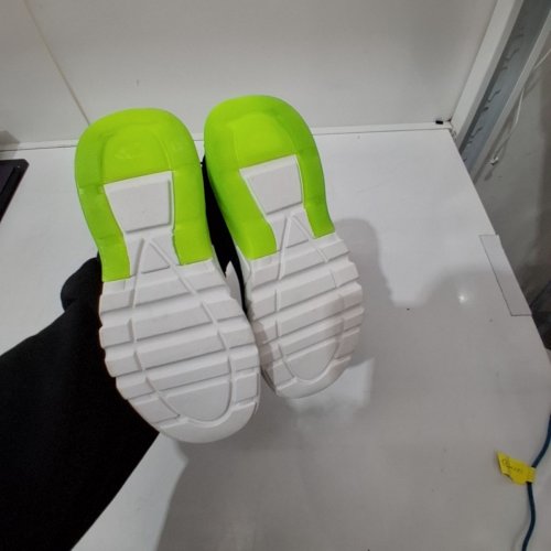 BOY'S LIGHT-UP ATHLETIC SHOES - SIZE 12 - BLACK, BLUE, GREEN, ORANGE image 5