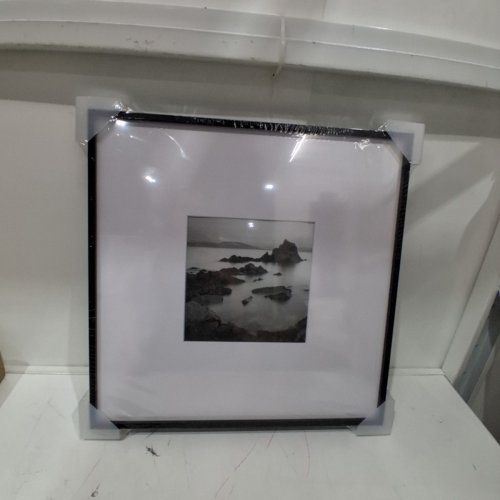 MCS MASTER & CO. FOUNDRY METAL AND GLASS GALLERY WALL FRAME - 18" X 18" (MATTED 8" X 8") - BLACK/WHITE (MODEL: 60967) image 2
