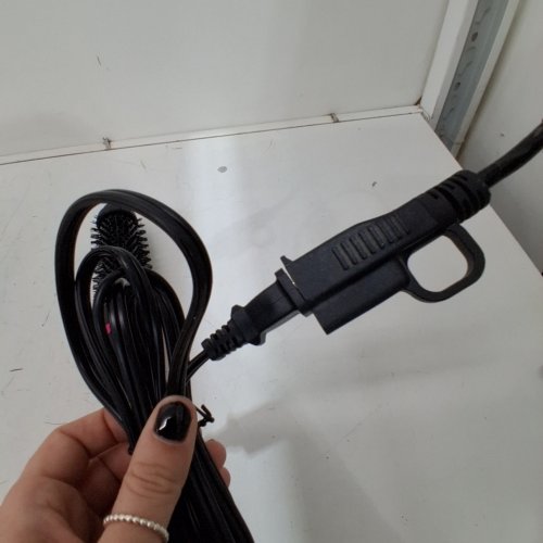 REVLON ONE STEP ROOT BOOSTER ROUND BRUSH DRYER AND HAIR STYLER image 2