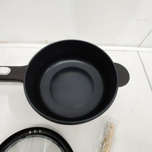 DEZIN PORTABLE ELECTRIC NON-STICK HOT POT COOKER AND SPATULA WITH POWER ADJUSTMENT - 2L (MODEL: 8150) image 3