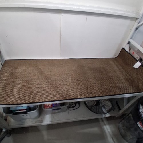 RUG RUNNER - 30" X 7FT -BLACK (ITEM: 2048363) image 2