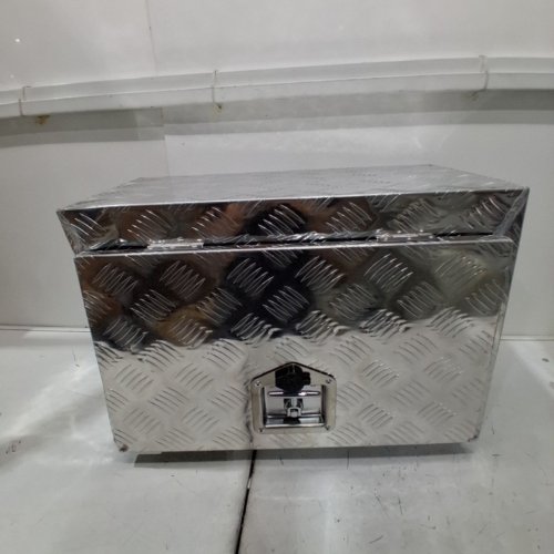 VEVOR UNDERBODY TRUCK BOX - 30" X 14" X 16" - DIAMOND PLATE - (MODEL:JL-TB17-6) image 2