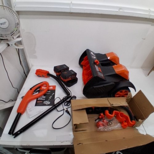 VOLTASK CORDLESS ELECTRIC SNOW SHOVEL WITH CHARGER AND LED LIGHTS - 16" - 48V - BLACK/ORANGE (MODEL: CSS004-160) image 4