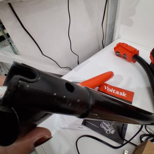 VOLTASK CORDLESS ELECTRIC SNOW SHOVEL WITH CHARGER AND LED LIGHTS - 16" - 48V - BLACK/ORANGE (MODEL: CSS004-160) image 7
