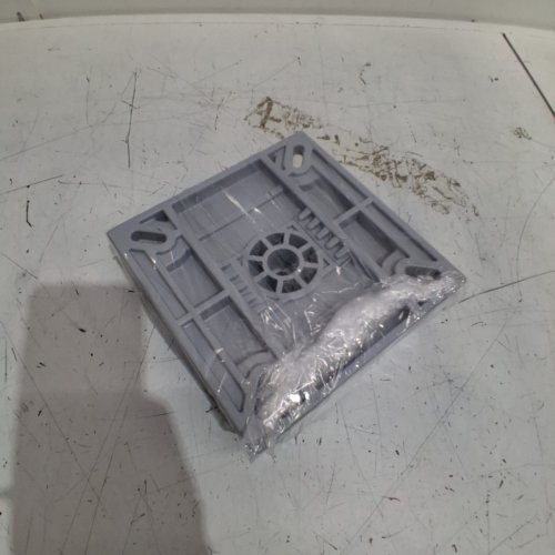 BASS PRO SHOPS QUICK-RELEASE SEAT SWIVEL - 7" X 7" - GRAY (MODEL: 387010) image 4