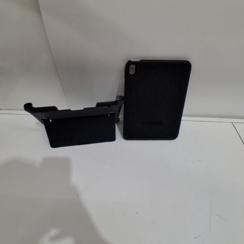 OTTERBOX DEFENDER SERIES CASE FOR IPAD 10TH GENERATION - BLACK (MODEL:77-89953) image 3