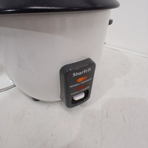 STARFRIT ELECTRIC RICE COOKER - 6 CUP CAPACITY - WHITE (MODEL: 024734) image 2