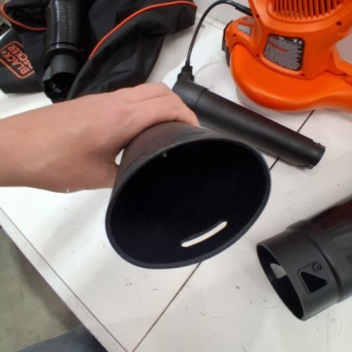 BLACK+DECKER 3-IN-1 CORDED VACPACK / BLOWER / MULCHER - 12AMP ( MODEL- BEBL7000) image 4