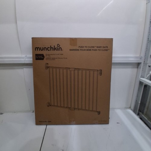 MUNCHKIN PUSH TO CLOSE EXTENDING SAFETY GATE - 29" X 28.5" - 45" - BLACK (MODEL: MK0001 REV4) image 6