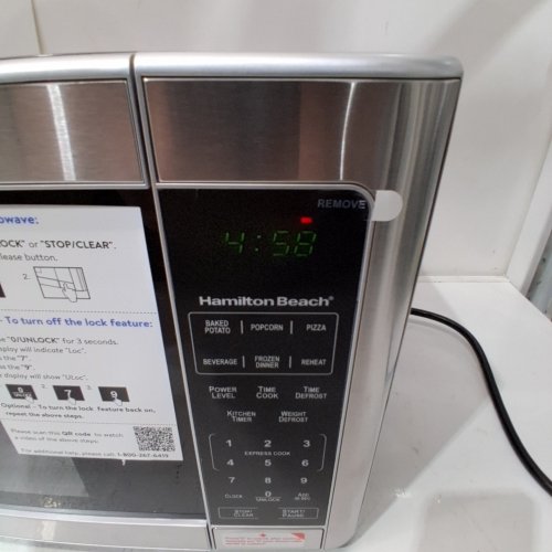 HAMILTON BEACH COUNTER-TOP MICROWAVE WITH 10 POWER LEVELS - 1.1 CU.FT. - STAINLESS STEEL (MODEL: EM031MC1) image 2