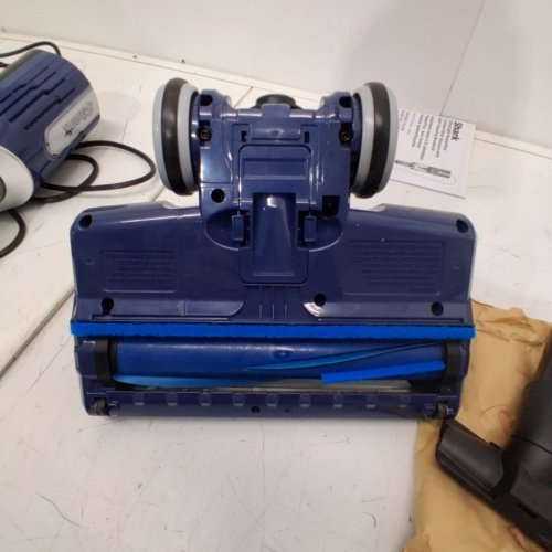 SHARK ULTRALIGHT PET PRO CORDED STICK/HANDHELD VACUUM WITH POWERFINS AND SELF-CLEANING BRUSHROLL - 120V - BLUE (MODEL: HZ600C) image 5