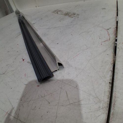 L-SHAPED SCREW-ON UNDER DOOR SEAL - 36" - SILVER/GREY image 4