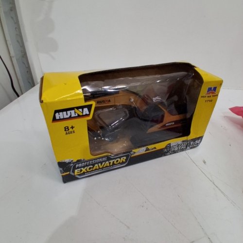 HUINA 1710 ENGINEERING EXCAVATOR MODEL TOY 1:50 image 2