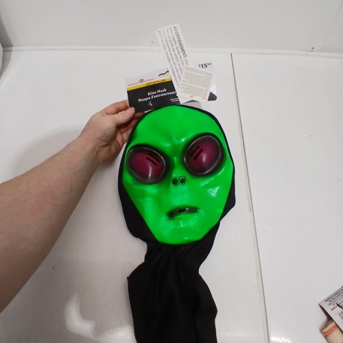 ALIEN MASK - ADULT ONE SIZE - GREEN AND BLACK image 2