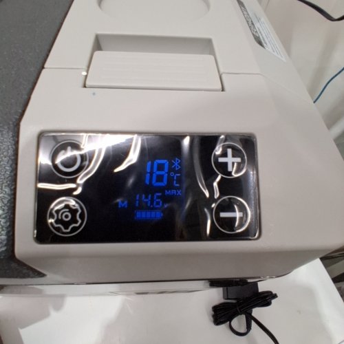 EUHOMY PORTABLE APP CONTROLLED COMPRESSOR ELECTRIC COOLER/REFERIGERATOR - 23L - BLACK/GREY (MODEL: CF008-23BL-CAEH) image 2